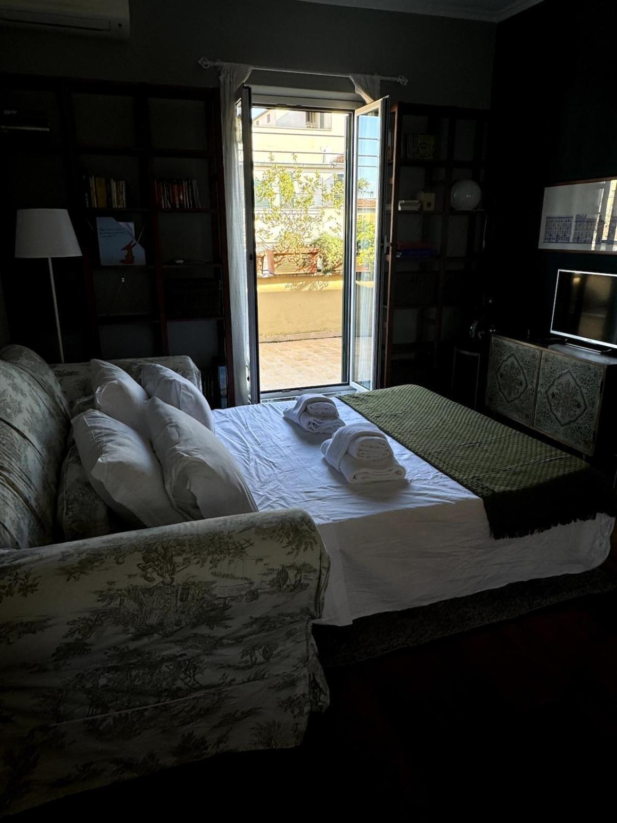 Appartement Fifi's Stylish Attic With Terrace *